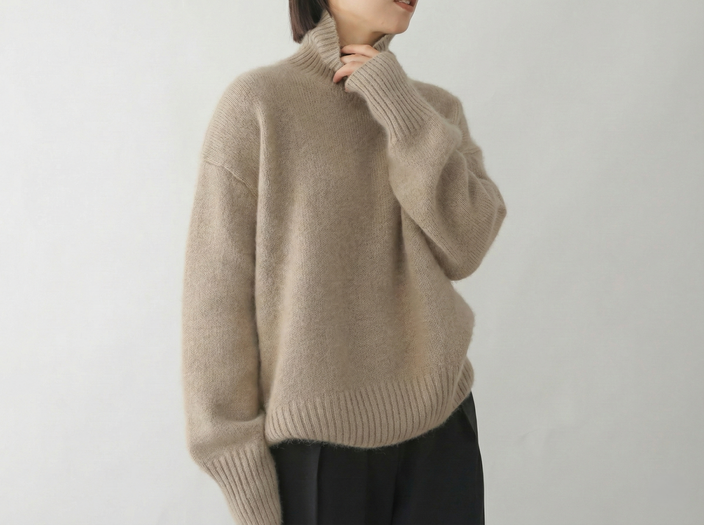 Emma l Luxe Cashmere Turtleneck Sweater