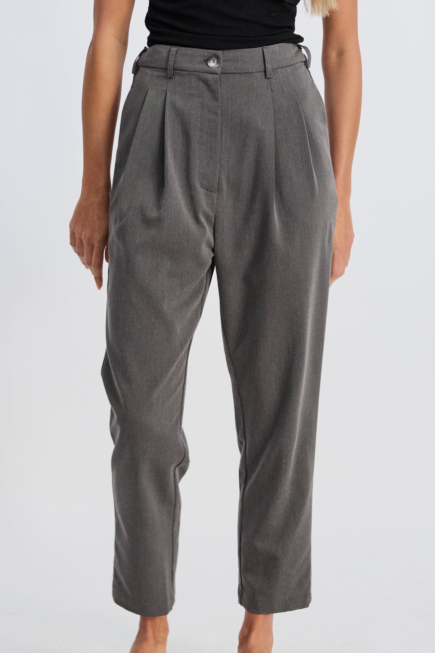 Sara l Adjustable Waist Tailored Trouser - Grey