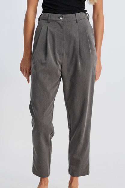 Sara l Adjustable Waist Tailored Trouser - Grey