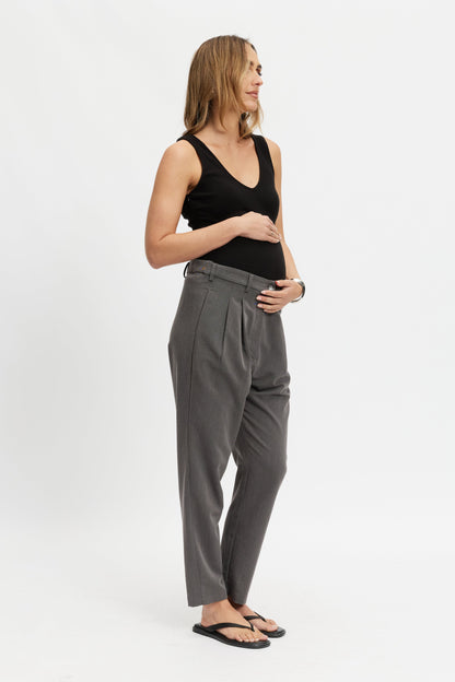 Sara l Adjustable Waist Tailored Trouser - Grey