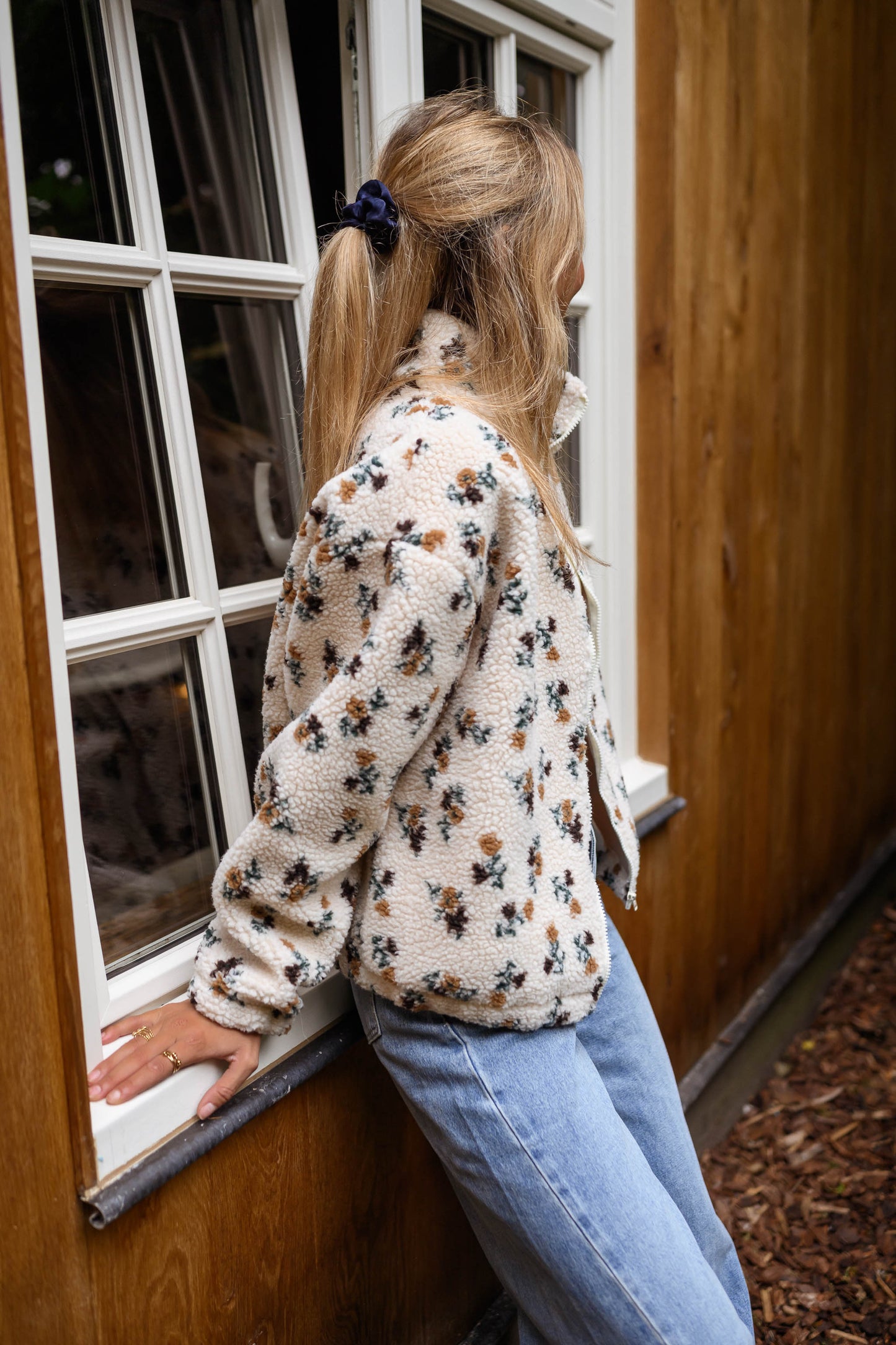 Alice Fleece | Ecru Floral